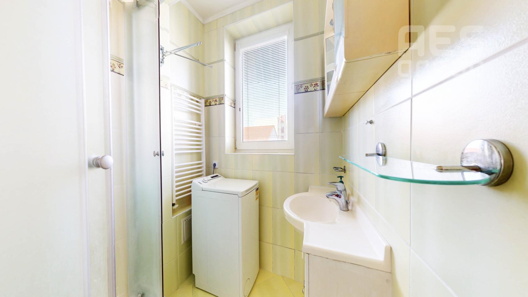 PRENÁJOM, 2 izbový byt s loggiou Zdravotnícka ul., Stupava