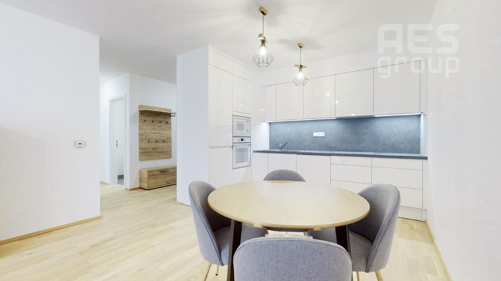 PRENÁJOM, 3 izbový zariadený byt s garážovým státím v novostavbe v projekte KOLÍSKY, Záhorská Bystrica