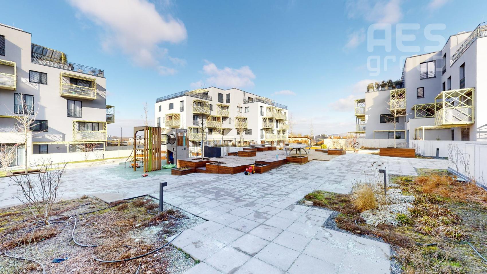 PRENÁJOM, 3 izbový zariadený byt s garážovým státím v novostavbe v projekte KOLÍSKY, Záhorská Bystrica