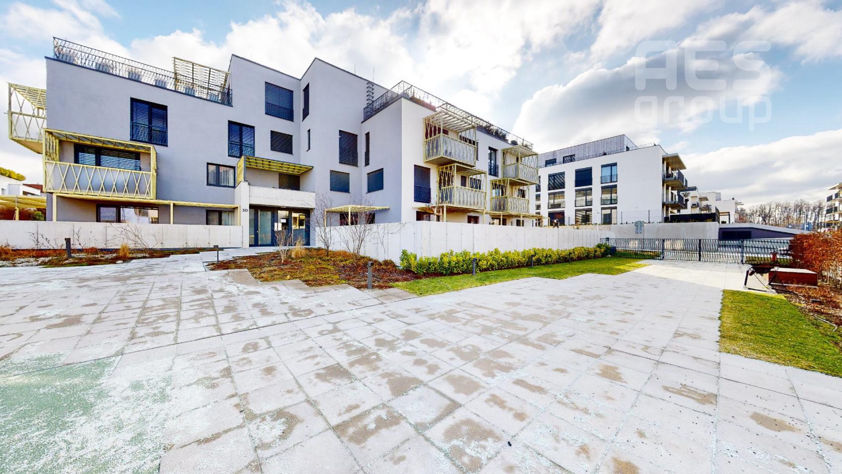 PRENÁJOM, 3 izbový zariadený byt s garážovým státím v novostavbe v projekte KOLÍSKY, Záhorská Bystrica