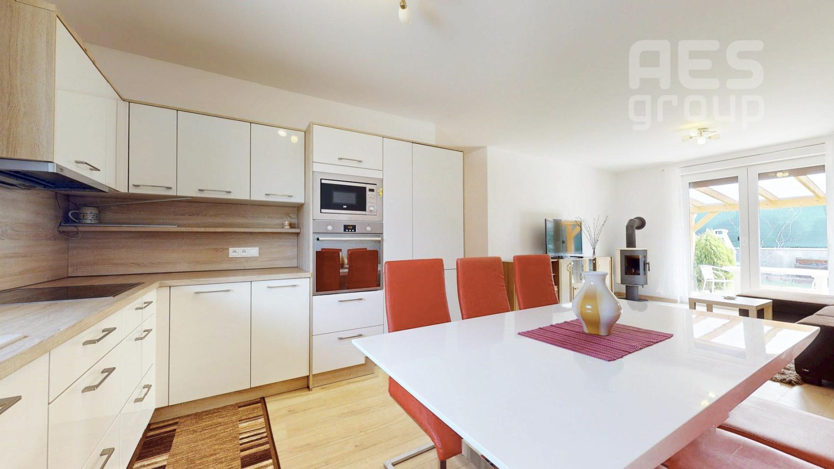 PRENÁJOM, zariadený 4 izbový rodinný dom, ul. Sedmokrásková, Marianka