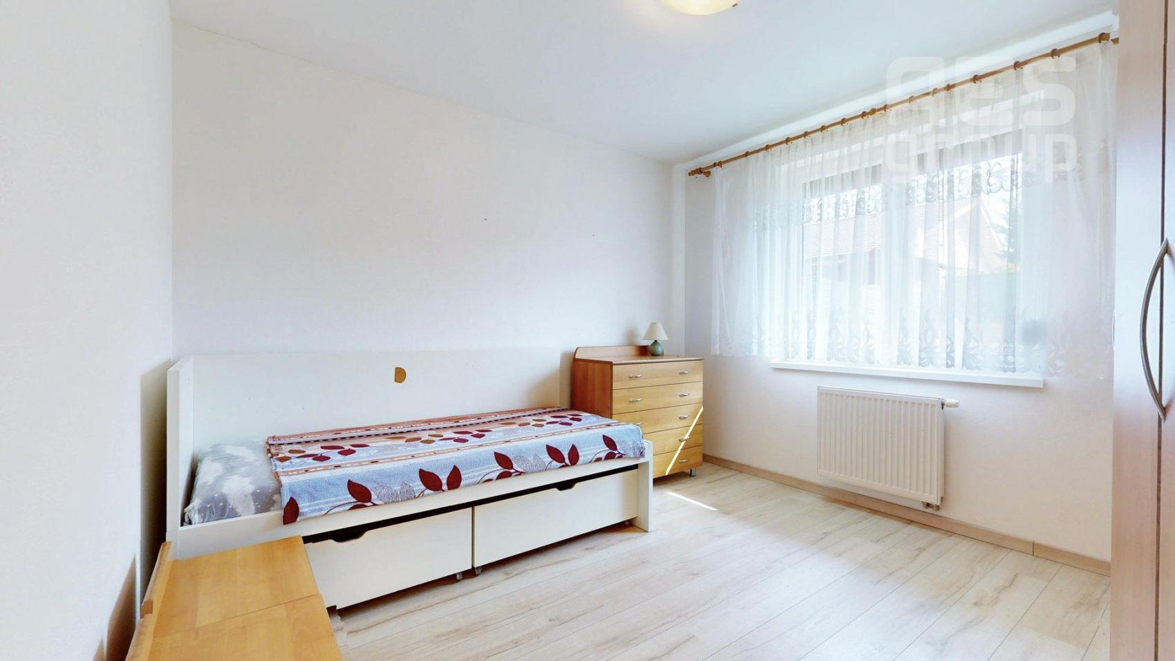 PRENÁJOM, zariadený 4 izbový rodinný dom, ul. Sedmokrásková, Marianka