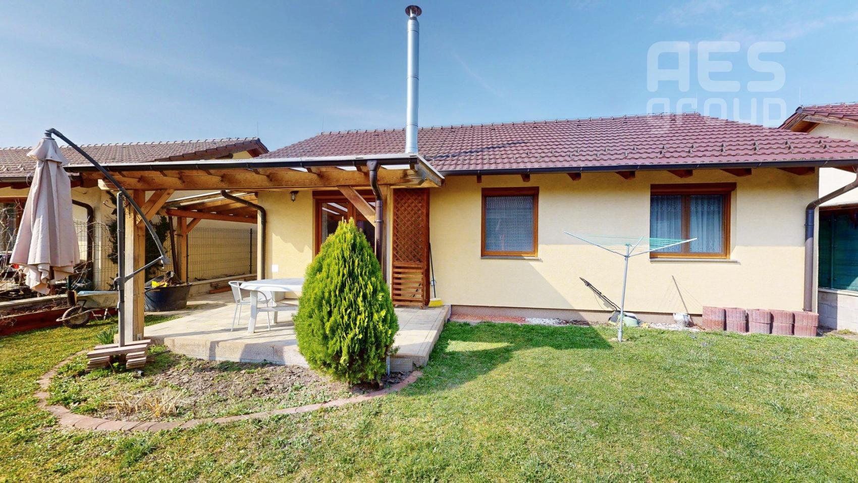 PRENÁJOM, zariadený 4 izbový rodinný dom, ul. Sedmokrásková, Marianka