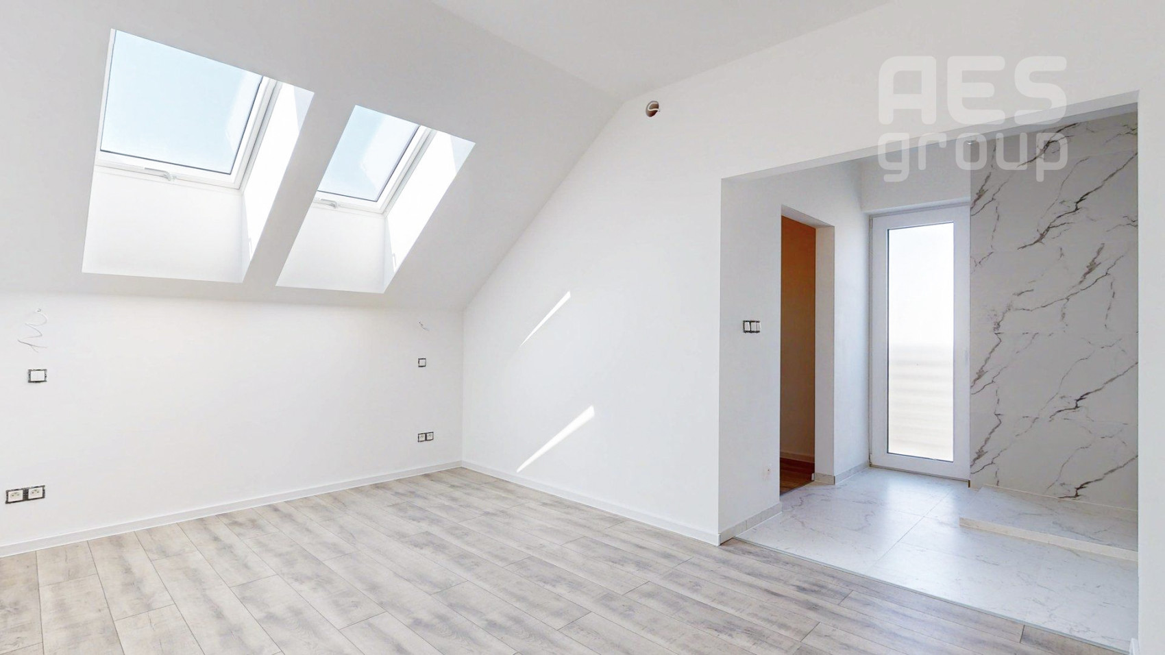 PREDAJ, 5 IZBOVÝ DOM, V TOP ŠTANDARDE, KREMENICA, STUPAVA