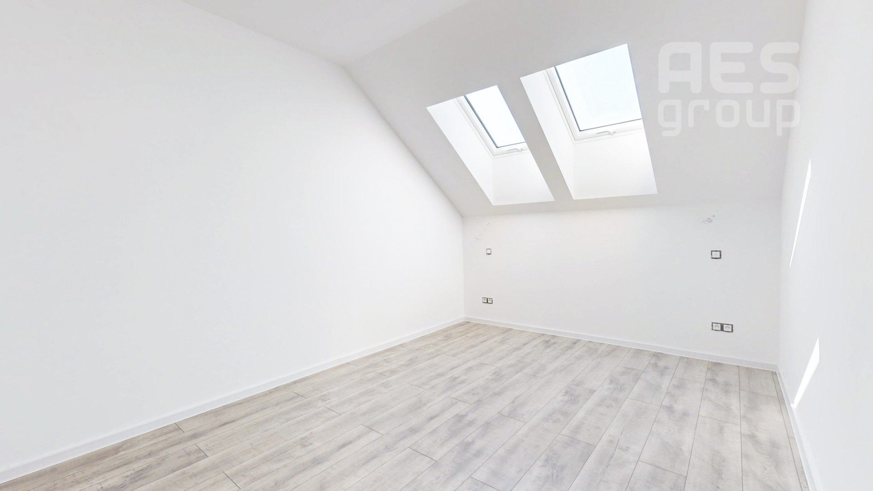 PREDAJ, 5 IZBOVÝ DOM, V TOP ŠTANDARDE, KREMENICA, STUPAVA