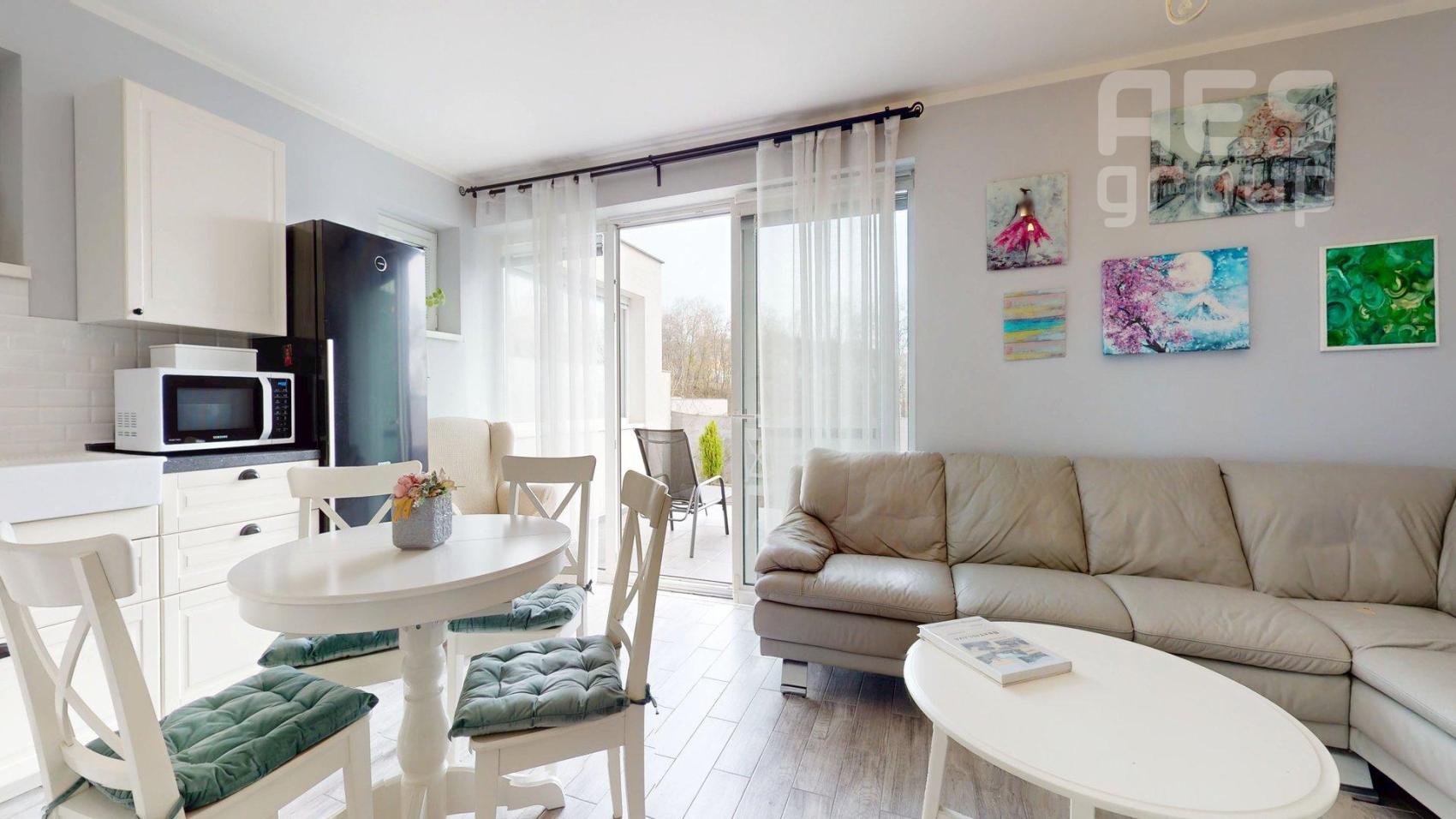 PREDAJ, 4 izbový radový dom s garážou, Konvalinková ul. Stupava