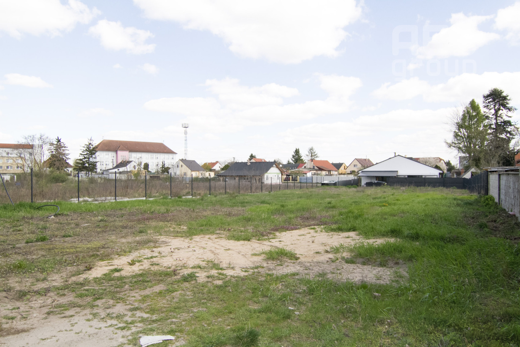 PREDAJ, STAVEBNÝ POZEMOK 1226 m2, ZÁHORSKÁ VES