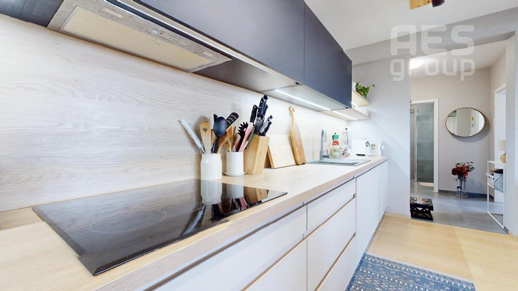 PRENÁJOM, 2 izbový byt s terasou a balkónom, ul. V. Šikulu, Stupava