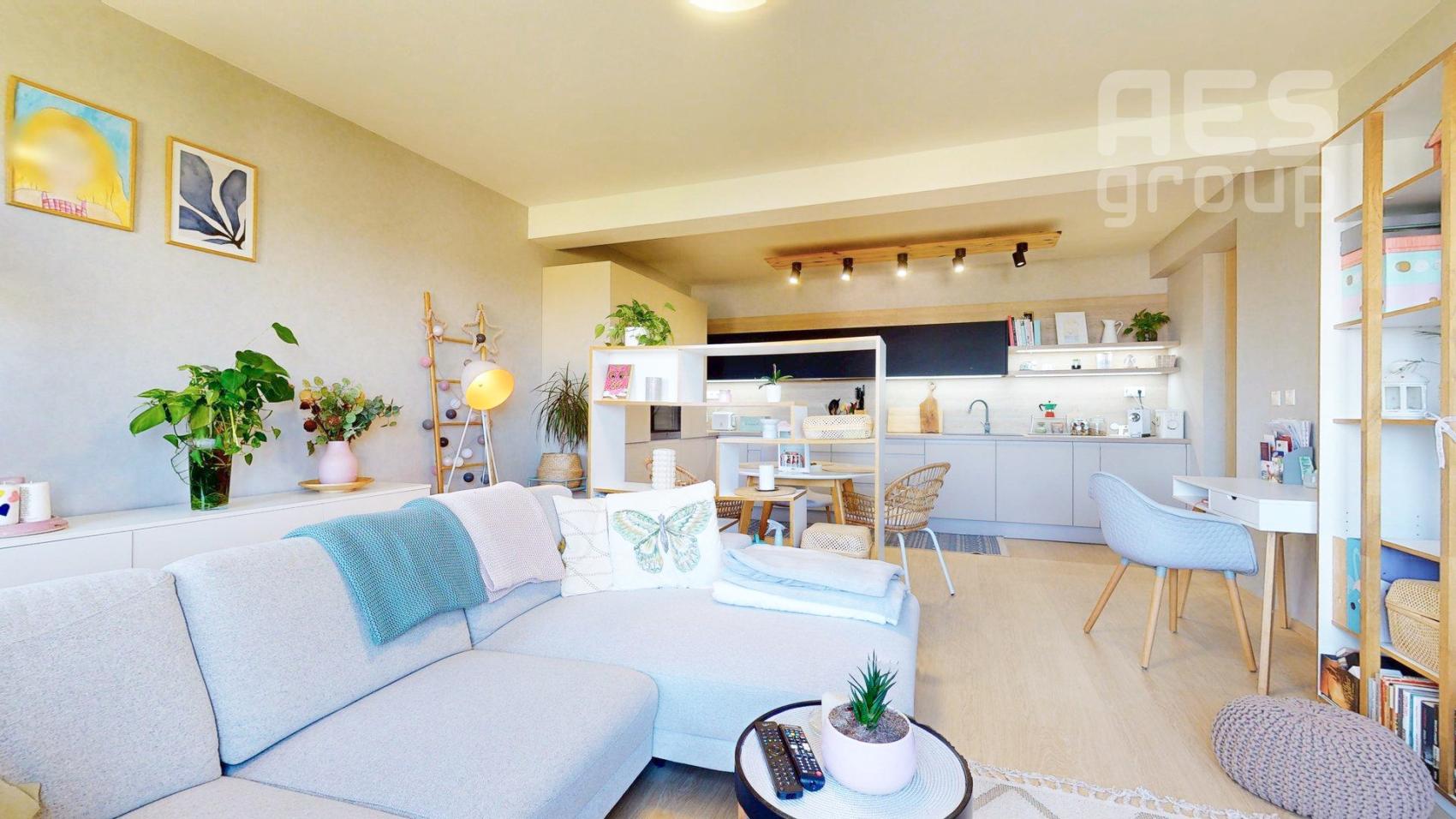 PRENÁJOM, 2 izbový byt s terasou a balkónom, ul. V. Šikulu, Stupava