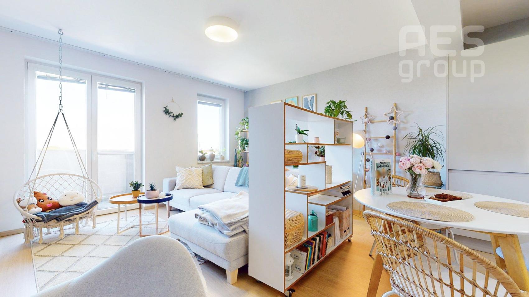 PRENÁJOM, 2 izbový byt s terasou a balkónom, ul. V. Šikulu, Stupava