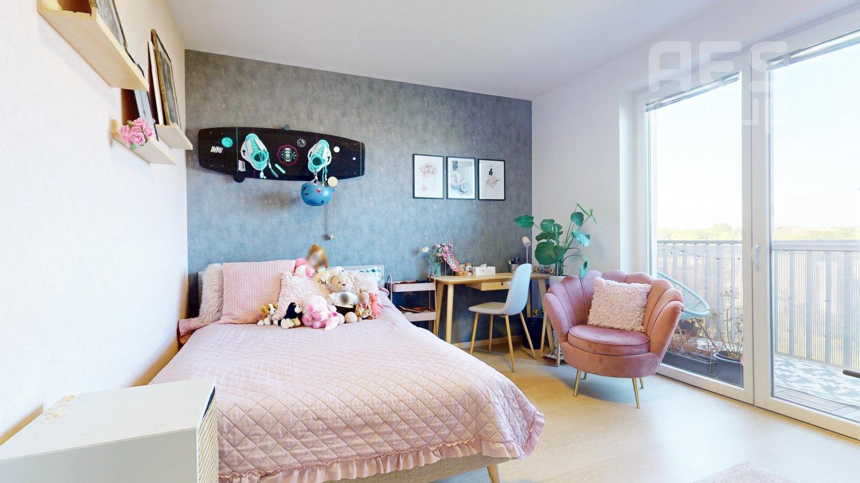 PRENÁJOM, 2 izbový byt s terasou a balkónom, ul. V. Šikulu, Stupava