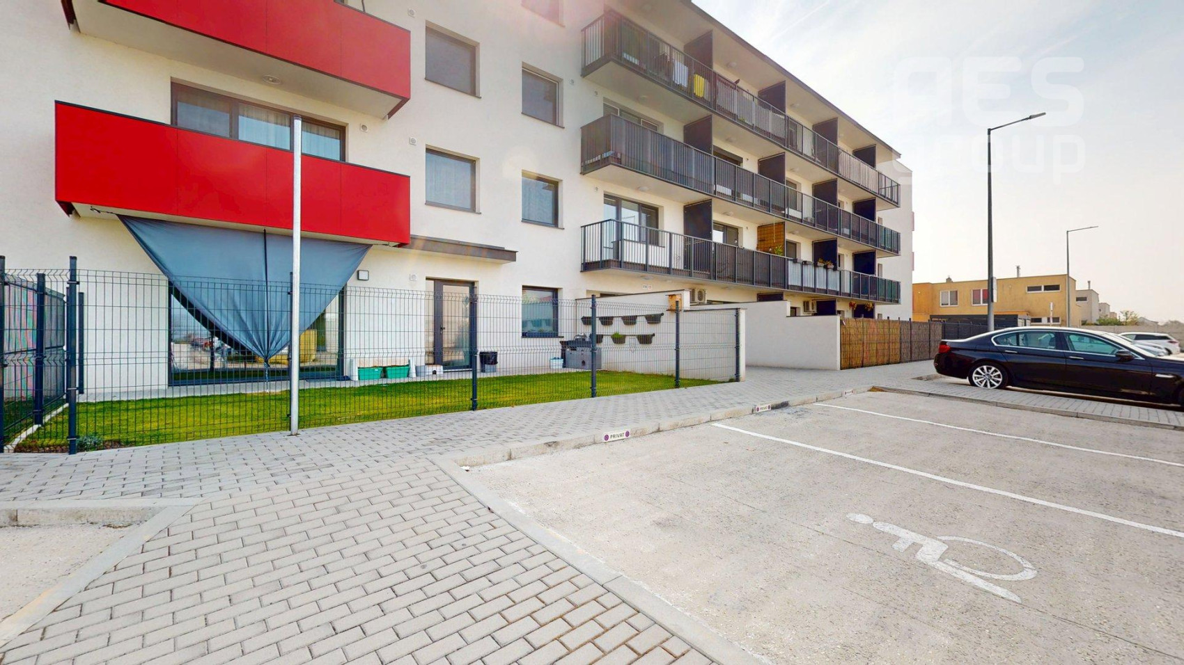 PRENÁJOM, 2 izbový nezariadený byt s garážovým státím, Stupava