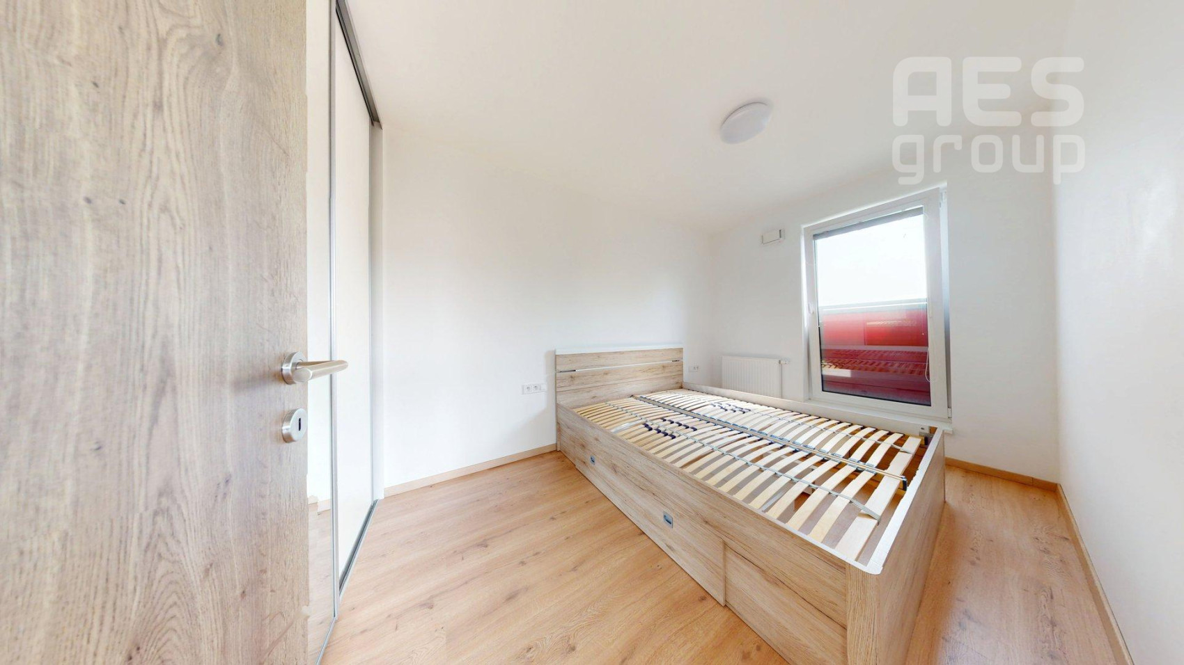 PRENÁJOM, 2 izbový nezariadený byt s garážovým státím, Stupava