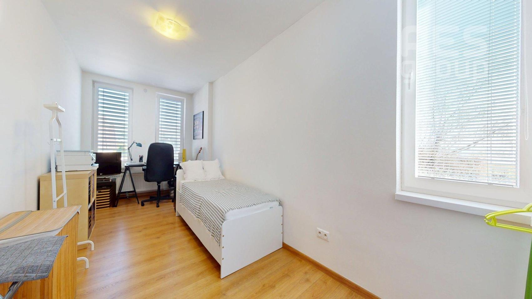 PREDAJ, 4 izb. RD s pivnicou vo výbornej lokalite, Mariánska, Stupava