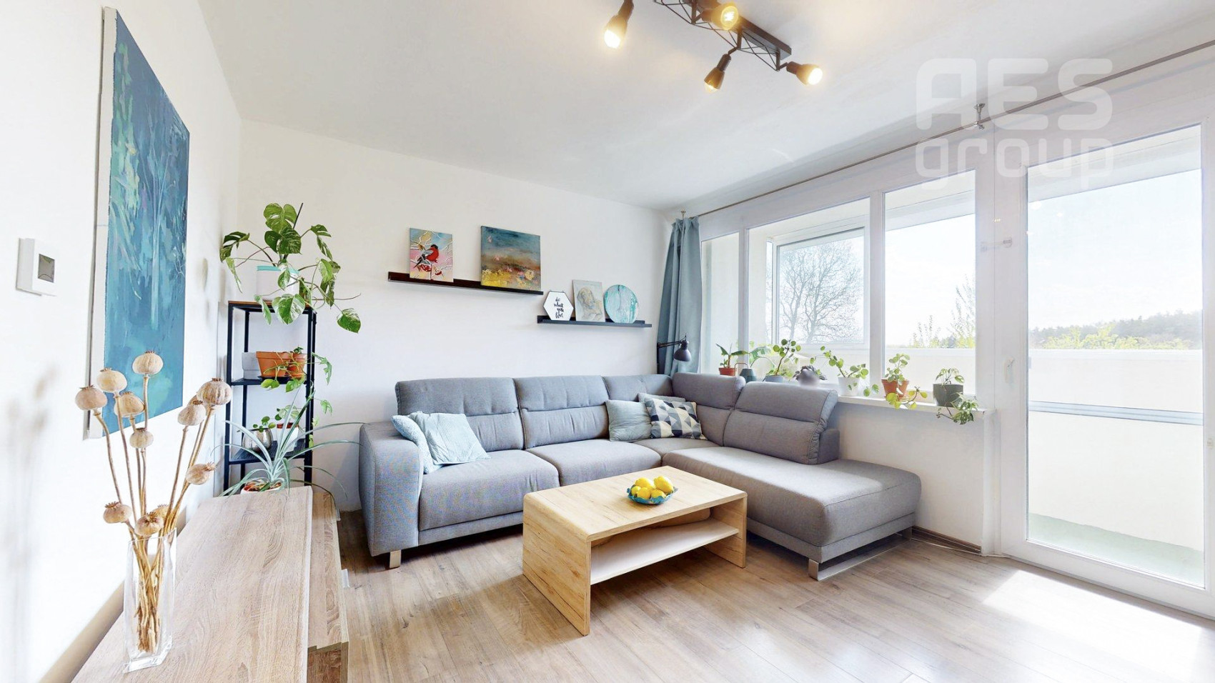 PREDAJ, 4 izbový byt s loggiou, Pri artézskej studni, Stupava