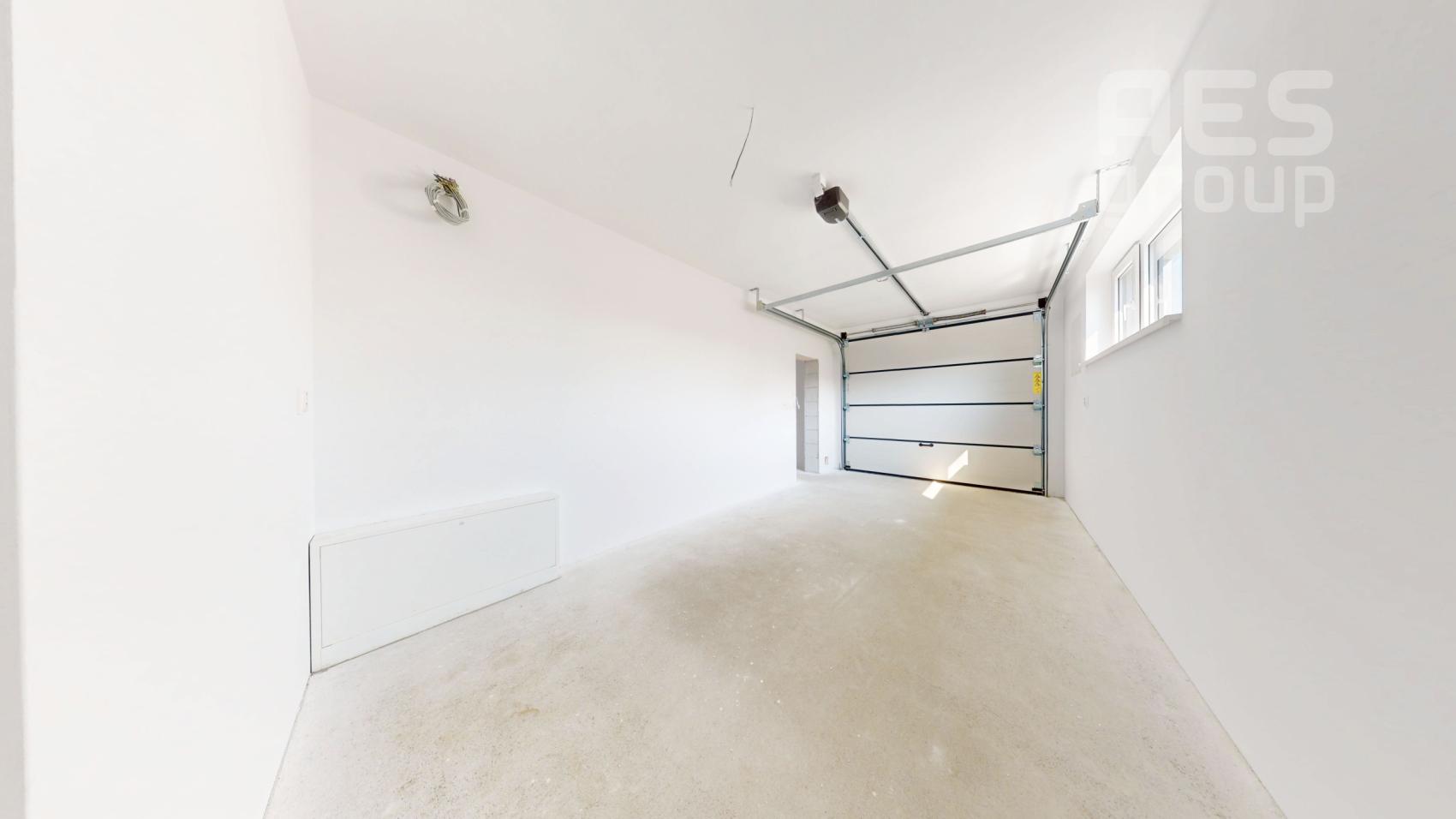 Moderný 5-izbový rodinný dom v obklopení prírody – uľ. Trebuľková, Záhorská Bystrica,