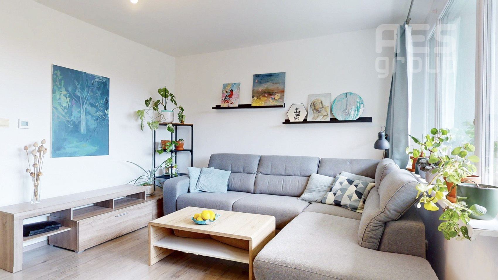 PREDAJ, 4 izbový byt s loggiou, Pri artézskej studni, Stupava