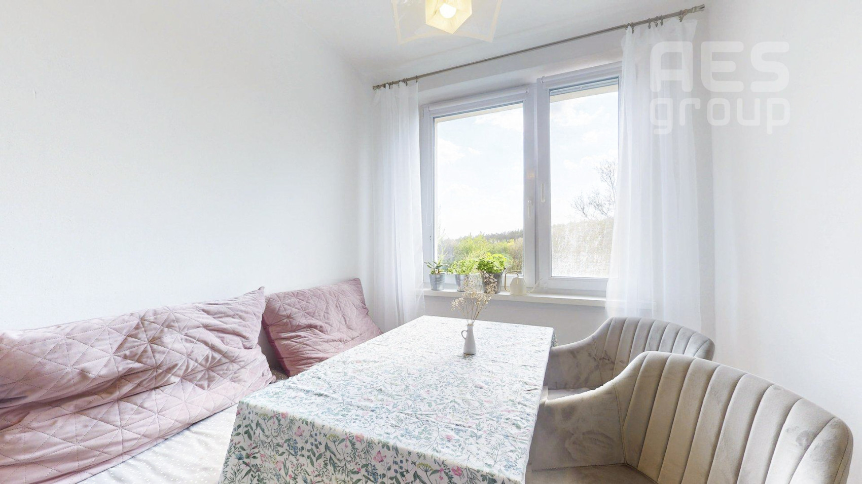 PREDAJ, 4 izbový byt s loggiou, Pri artézskej studni, Stupava