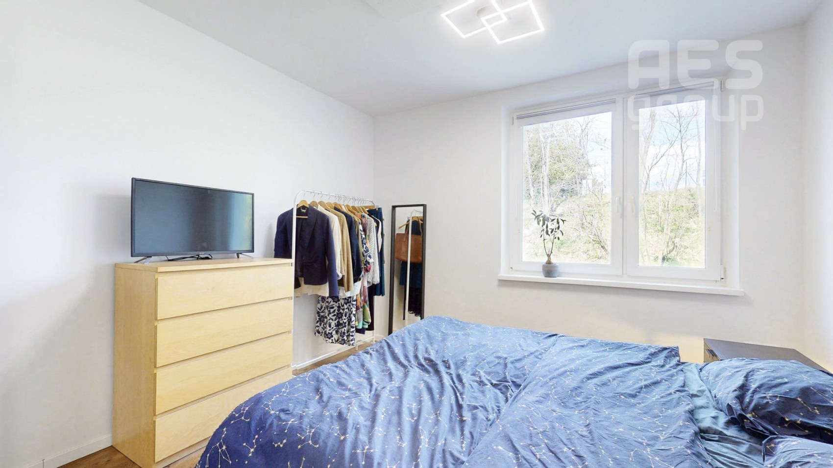 PREDAJ, 4 izbový byt s loggiou, Pri artézskej studni, Stupava