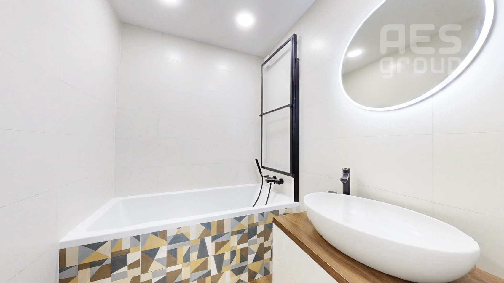 PREDAJ, 4 izbový byt s loggiou, Pri artézskej studni, Stupava