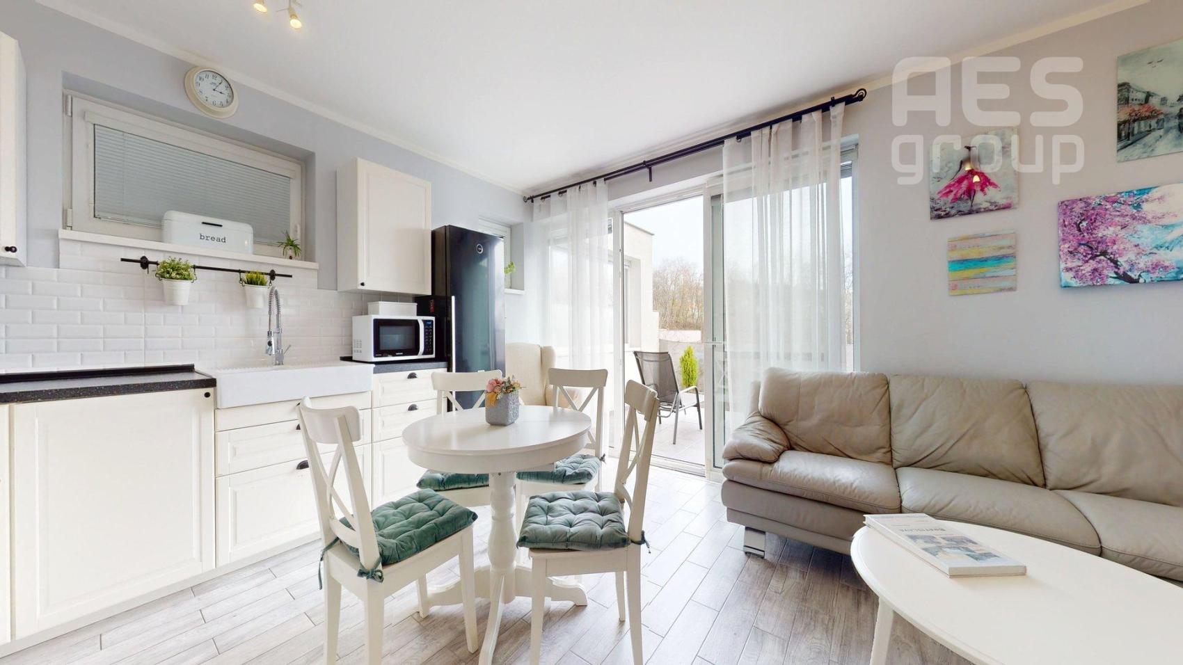 PREDAJ, 4 izbový radový dom s garážou, Konvalinková ul. Stupava