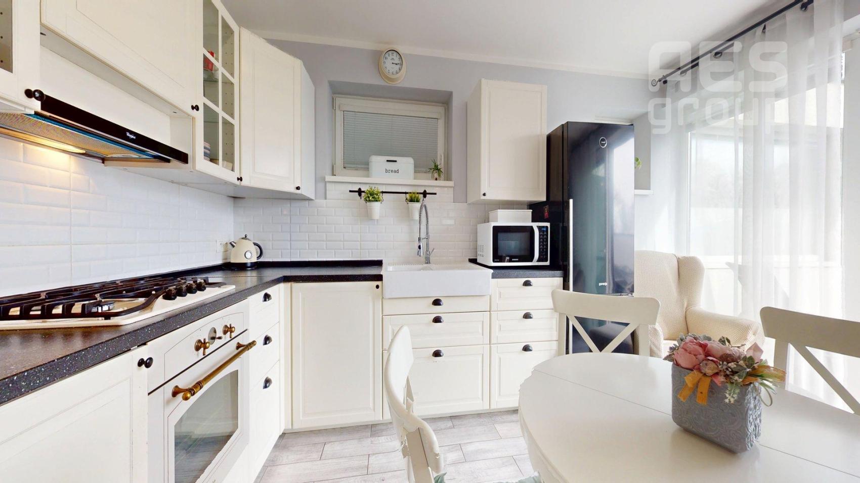 PREDAJ, 4 izbový radový dom s garážou, Konvalinková ul. Stupava