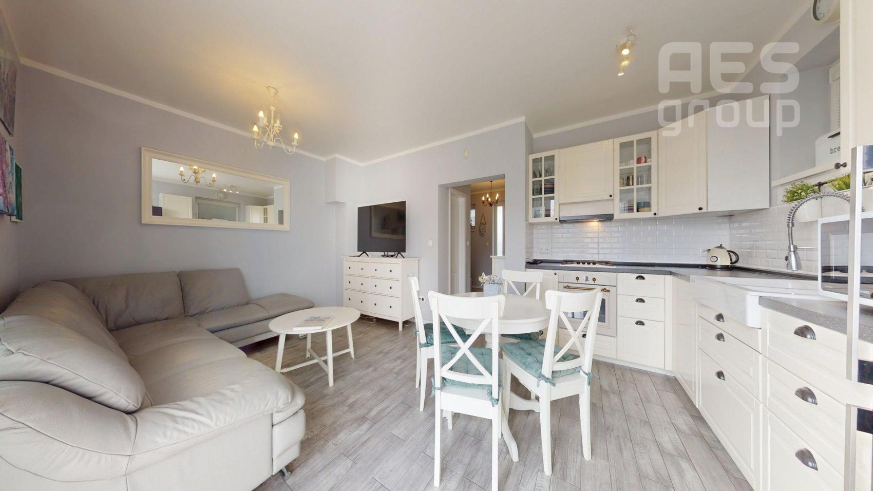 PREDAJ, 4 izbový radový dom s garážou, Konvalinková ul. Stupava