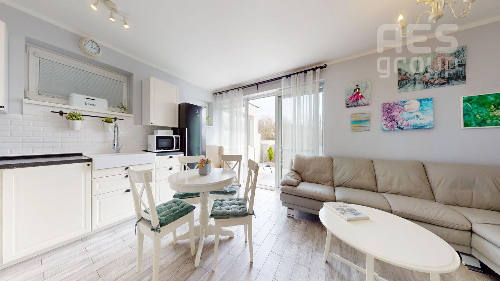 PREDAJ, 4 izbový radový dom s garážou, Konvalinková ul. Stupava