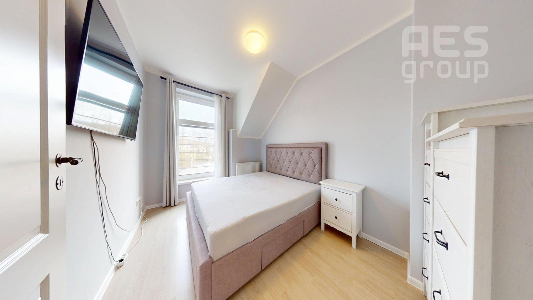 PREDAJ, 4 izbový radový dom s garážou, Konvalinková ul. Stupava