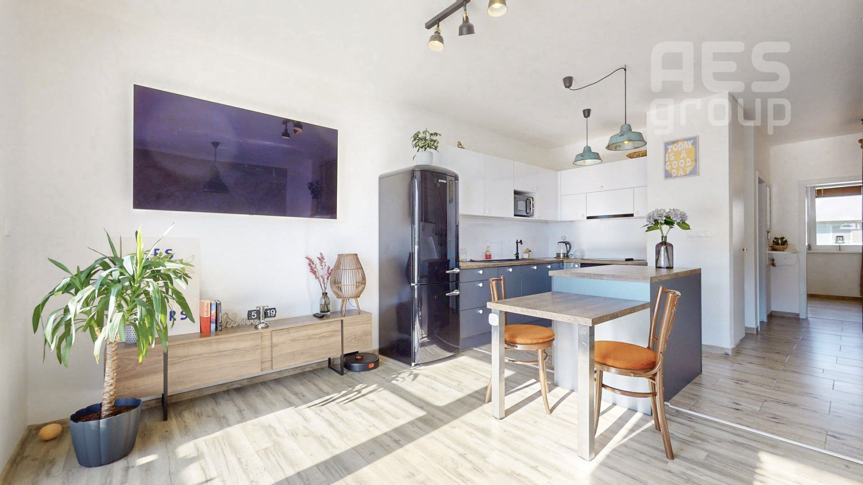 PREDAJ, 4 IZB. MEZONETOVÝ BYT S VEĽKOU TERASOU, CEMENTÁRENSKÁ Ul.,  STUPAVA