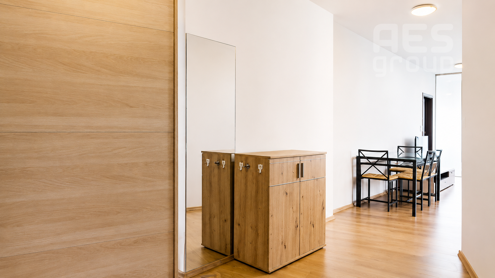PRENÁJOM, 3 IZBOVÝ BYT, UL. 29 AUGUSTA, BRATISLAVA STARÉ MESTO