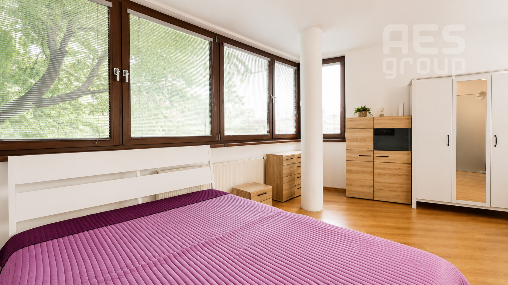 PRENÁJOM, 3 IZBOVÝ BYT, UL. 29 AUGUSTA, BRATISLAVA STARÉ MESTO