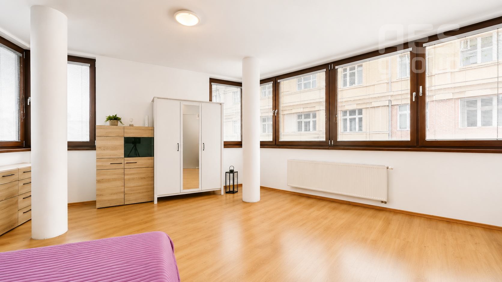PRENÁJOM, 3 IZBOVÝ BYT, UL. 29 AUGUSTA, BRATISLAVA STARÉ MESTO