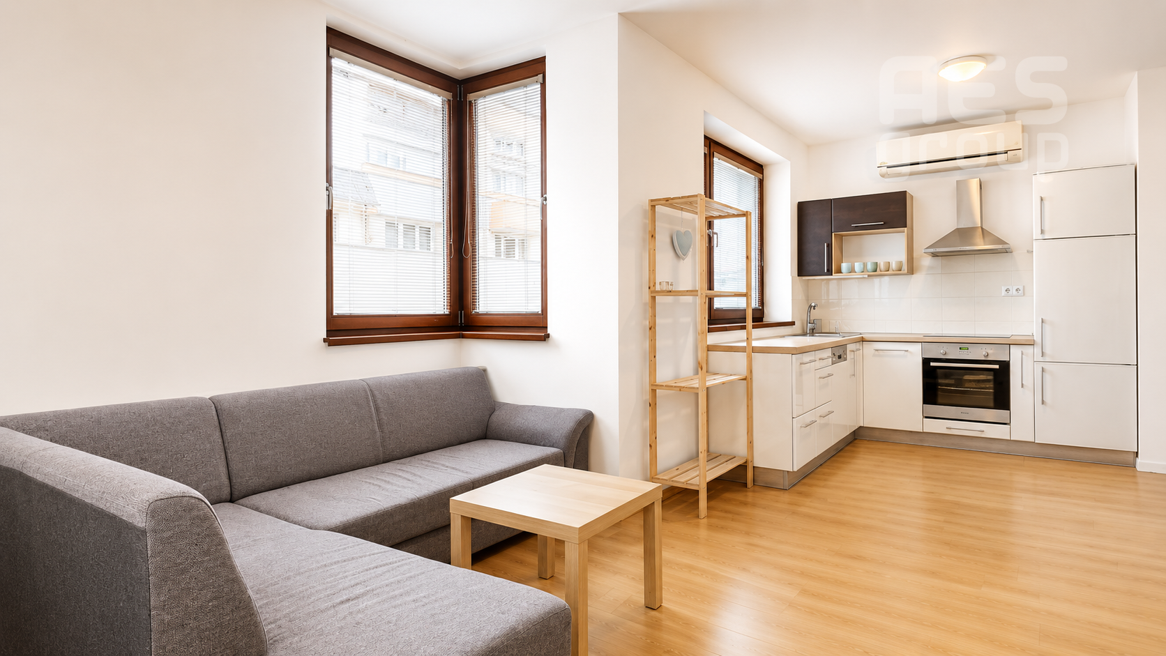 PRENÁJOM, 3 IZBOVÝ BYT, UL. 29 AUGUSTA, BRATISLAVA STARÉ MESTO
