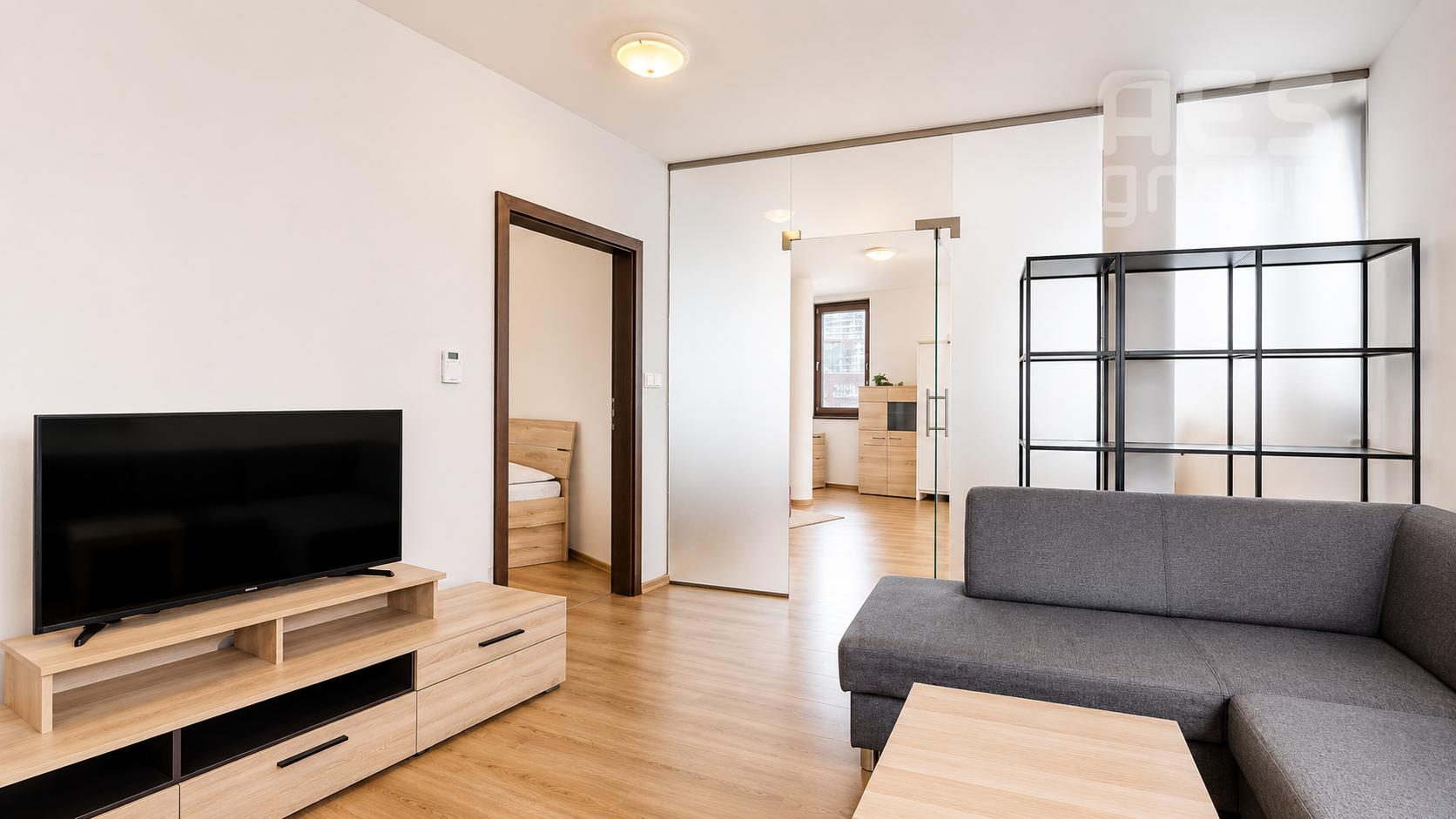 PRENÁJOM, 3 IZBOVÝ BYT, UL. 29 AUGUSTA, BRATISLAVA STARÉ MESTO
