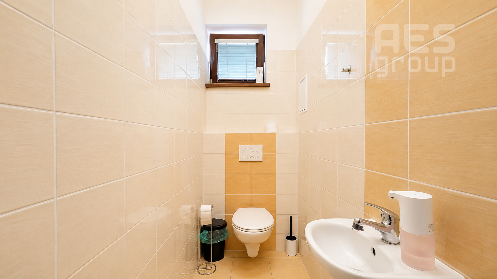 PRENÁJOM, 3 IZBOVÝ BYT, UL. 29 AUGUSTA, BRATISLAVA STARÉ MESTO