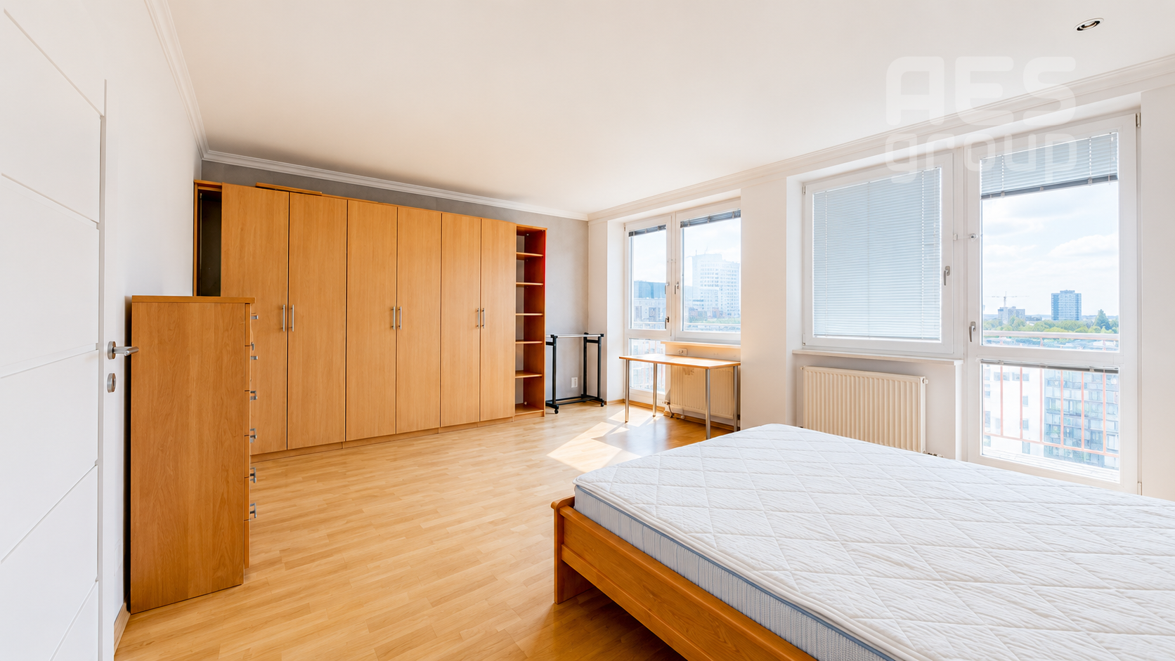 Prenájom 5 izbový byt s terasou a parkovaním, Bratislava, Vajnorská