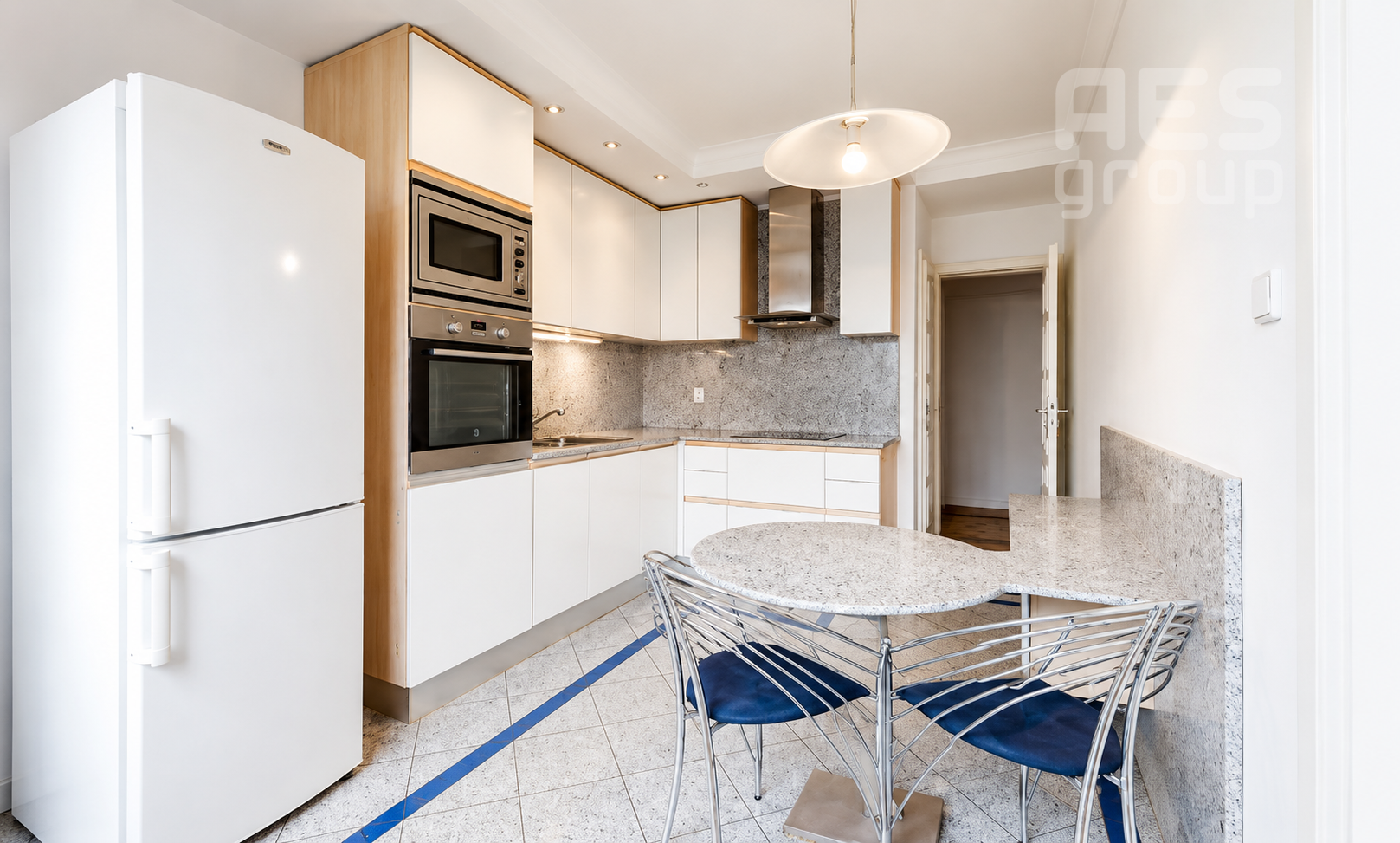 Prenájom 5 izbový byt s terasou a parkovaním, Bratislava, Vajnorská