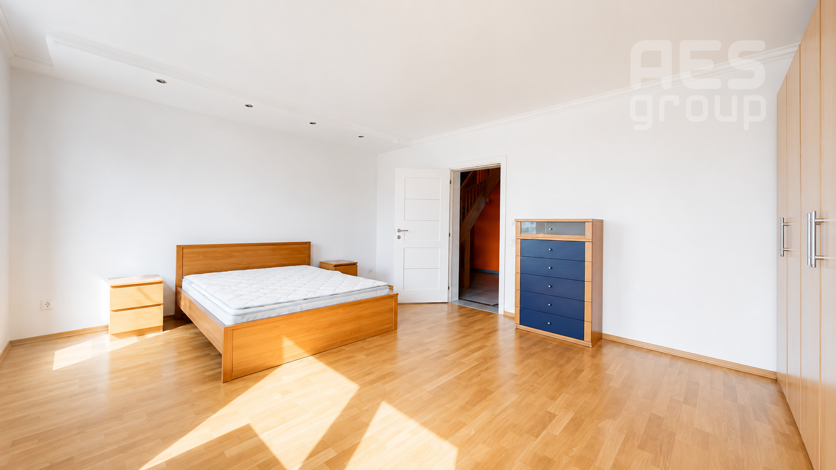 Prenájom 5 izbový byt s terasou a parkovaním, Bratislava, Vajnorská