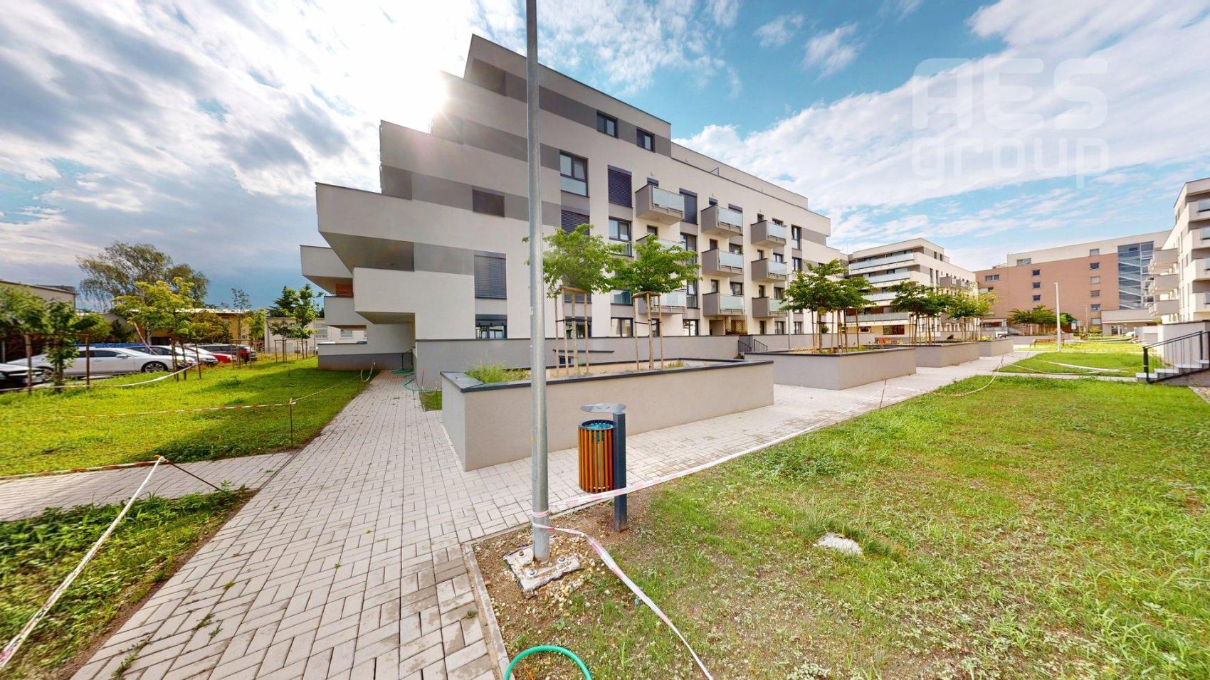 Moderný 3i byt s veľkou terasou v novostavbe Noemis, ul. Cementárenská (Stupava)