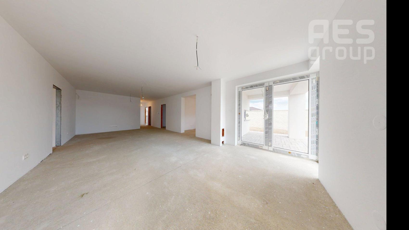 PREDAJ, 4i rodinný dom s garážou, ul. Jelšová, Zohor