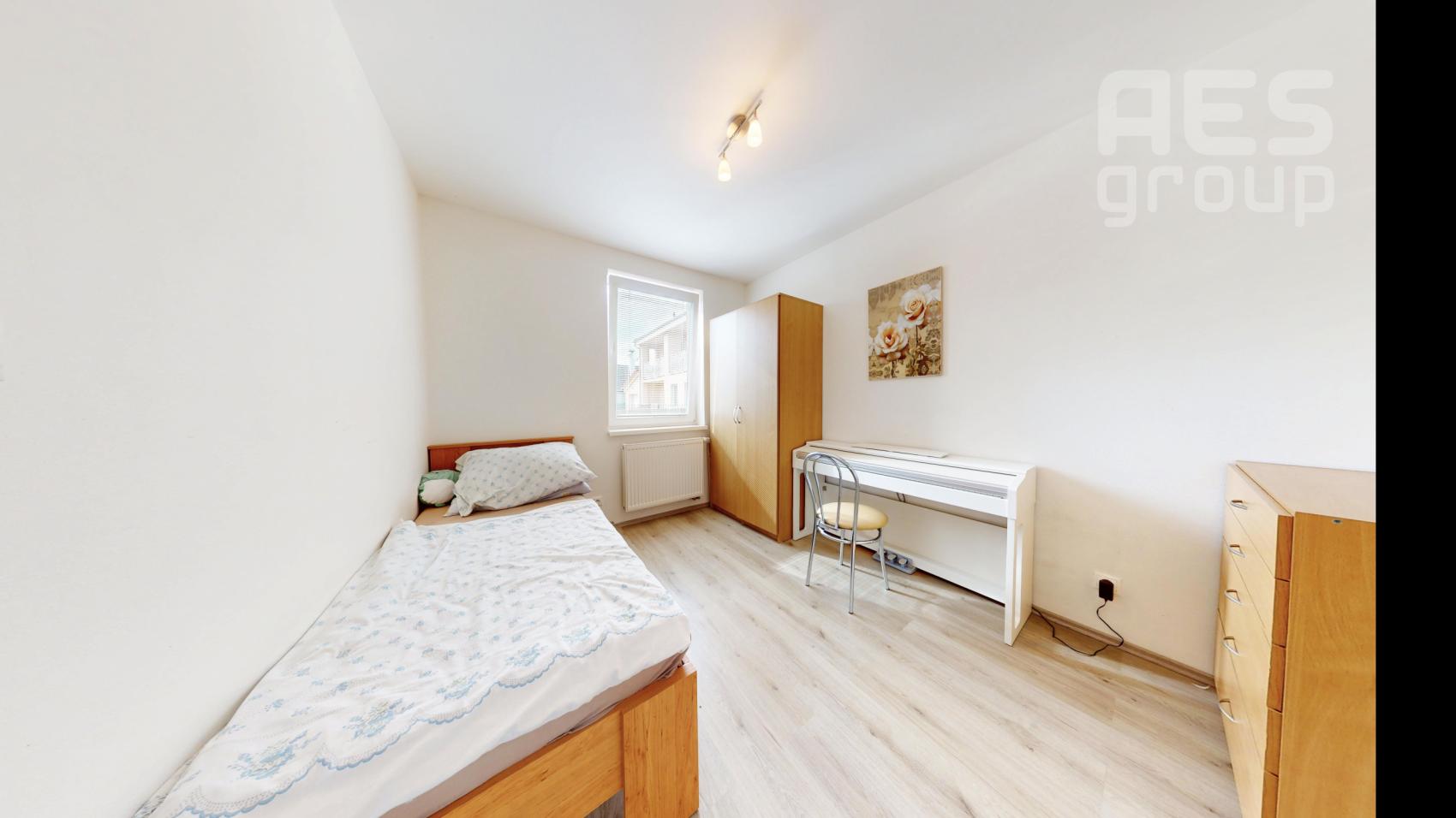 Na predaj: 5-izbový rodinný dom, ul. Moyzesova ul., Stupava
