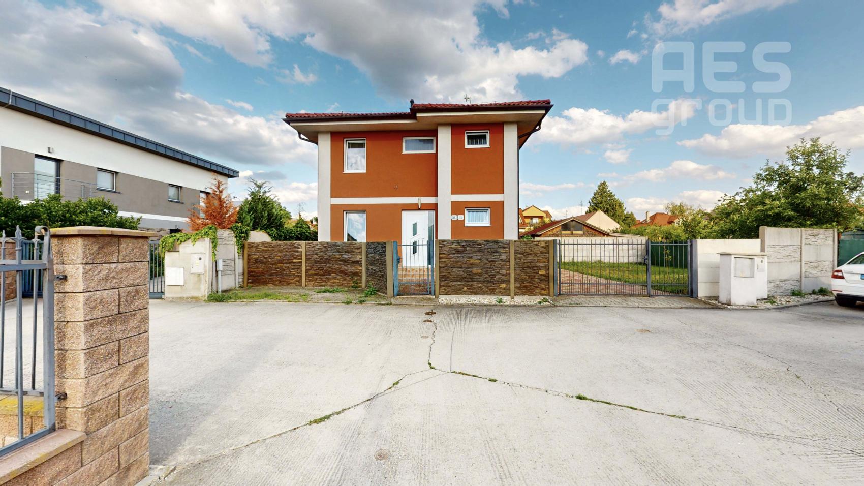 Na predaj: 5-izbový rodinný dom, ul. Moyzesova ul., Stupava