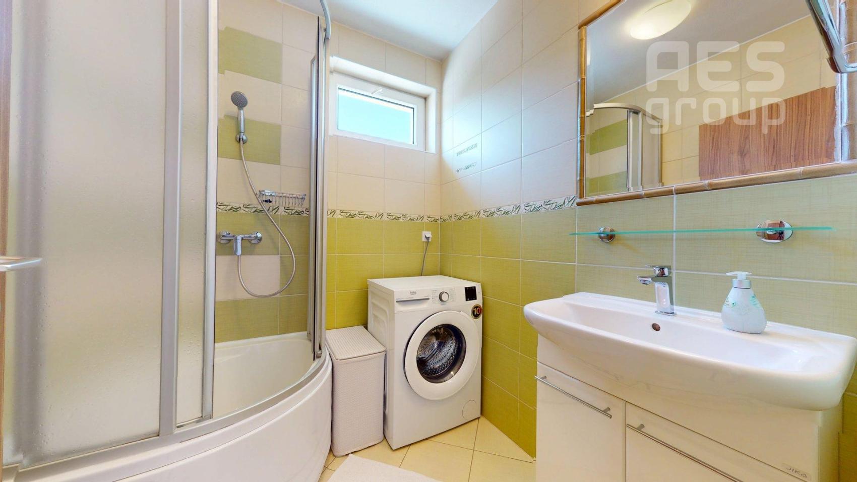 PRENÁJOM, zariadený 2 izbový byt s balkónom, Bočná ul. Stupava