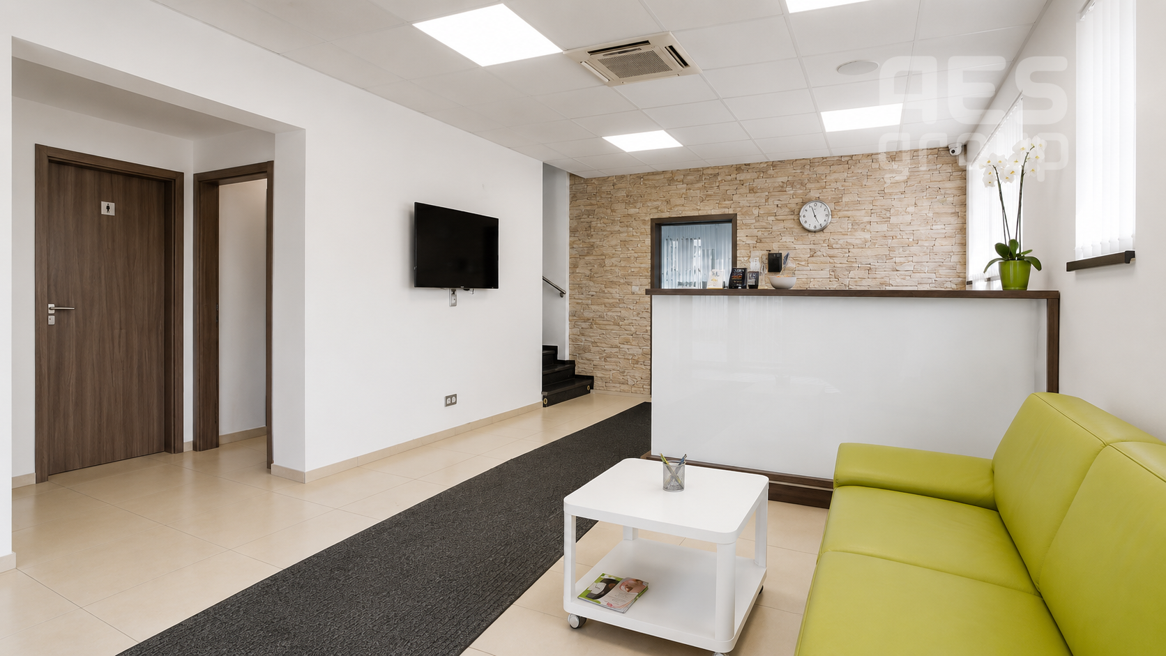 PRENÁJOM MODERNÝCH KANCELÁRSKYCH PRIESTOROV S PARKOVANÍM | KOPČIANSKA UL., BRATISLAVA – PETRŽALKA